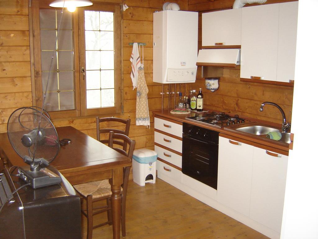 Casa Dell' Abbondanza B&B Agriturismo Vigoleno Værelse billede