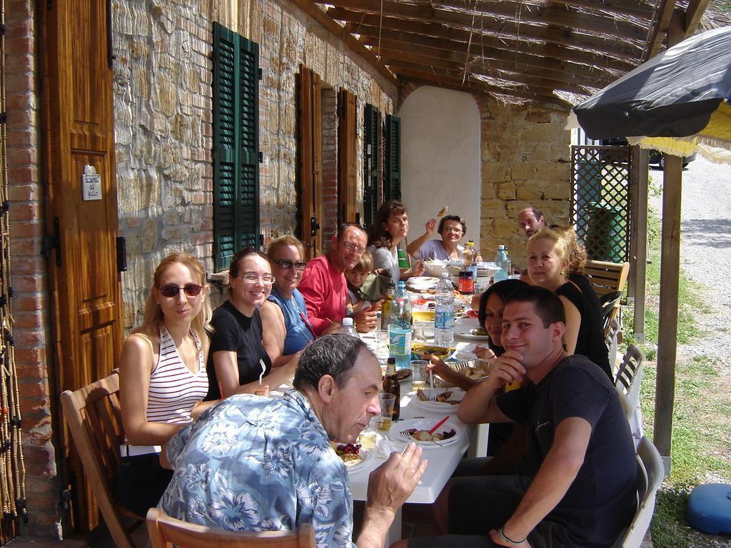 Casa Dell' Abbondanza B&B Agriturismo Vigoleno Eksteriør billede